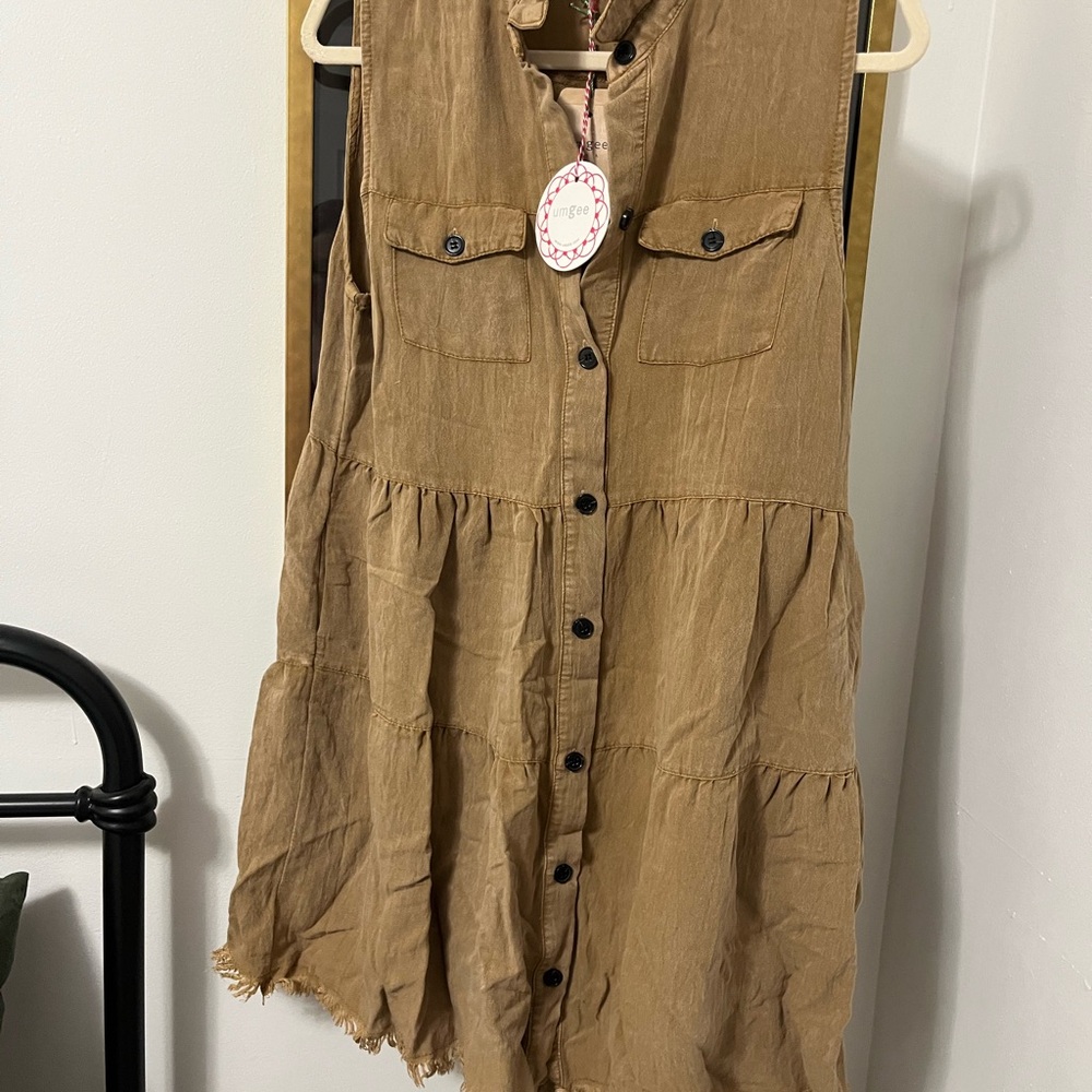 Umgee Brown Sleeveless Button-Down Dress